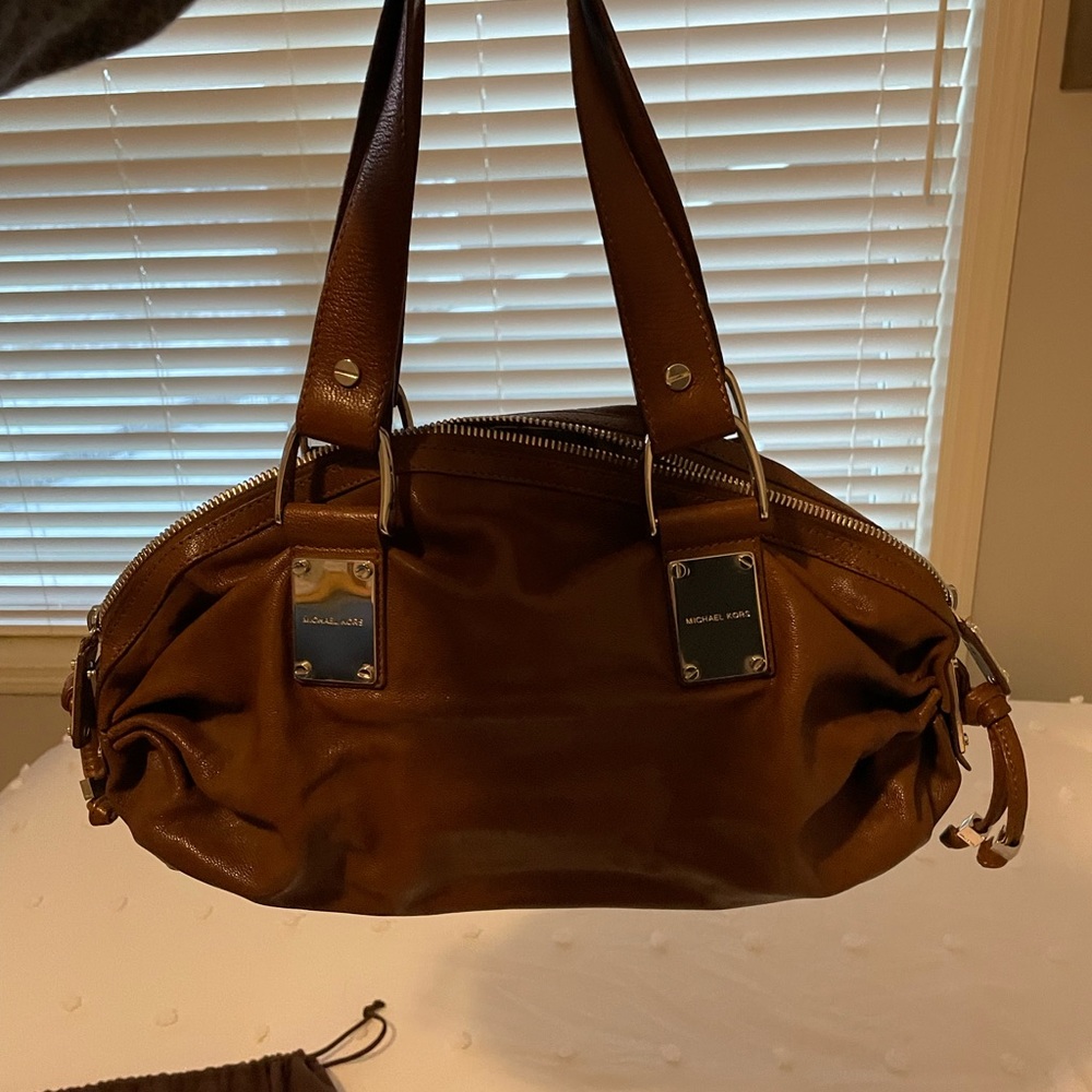 Michael Kors leather shoulder bag